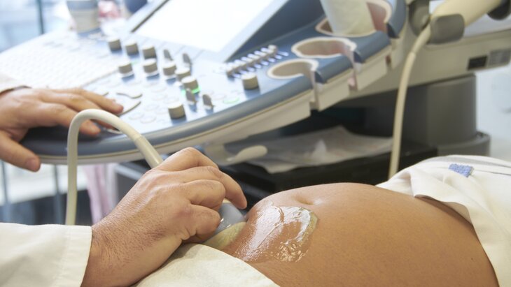Осложненная беременность: как в России рожают женщины с сопутствующими заболеваниями