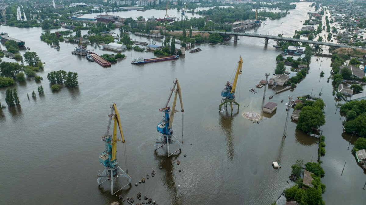 Число погибших после ЧП на Каховской ГЭС выросло до 35 – Москва 24,  18.06.2023