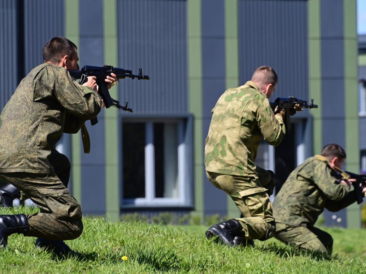 Будущие контрактники рассказали о сподвигнувших их записаться на службу  причинах – Москва 24, 01.06.2023