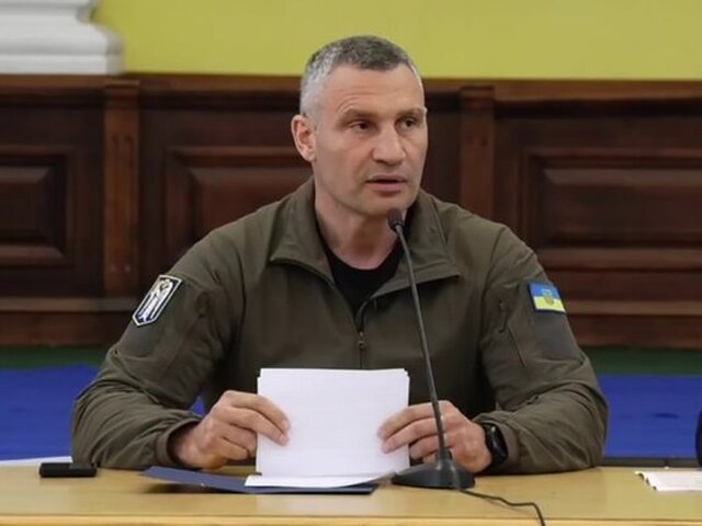 Глава киевского района Ратников призвал Кличко вместе написать заявление об отставке