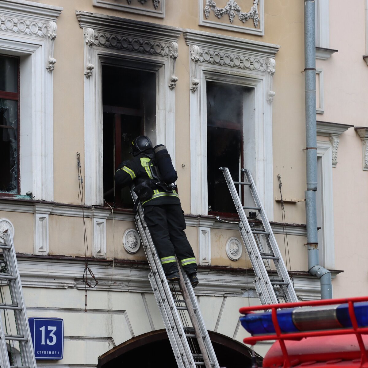 Спасатели ликвидировали пожар в Оружейном переулке в Москве – Москва 24,  05.06.2023