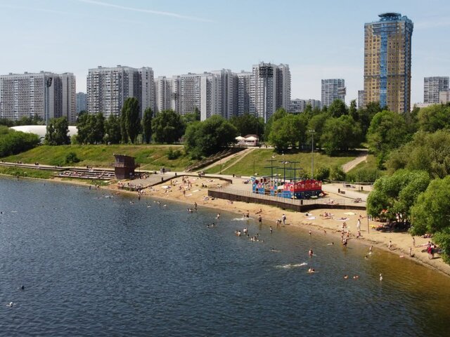 Синоптик назвал примерные даты начала купального сезона в Москве