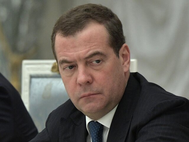 Медведев заявил о высоких шансах распада США