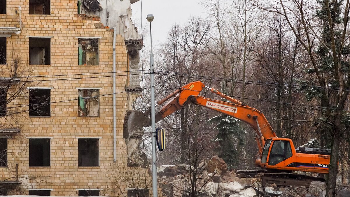 Более 60 старых домов в Москве снесли по программе реновации с начала года  – Москва 24, 21.03.2023