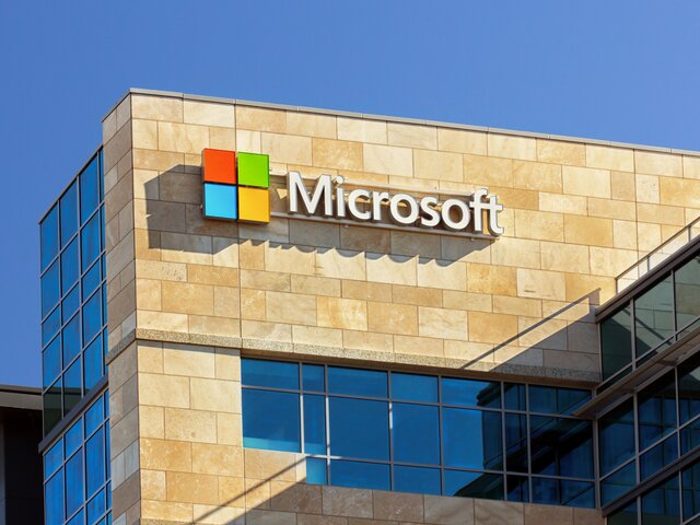 Компания Microsoft не намерена закрывать представительство в России