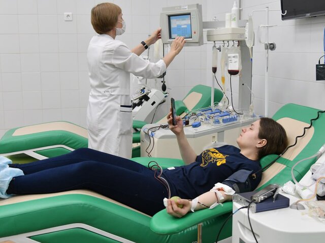 Почти 110 тысяч человек стали донорами крови в Москве в 2022 году