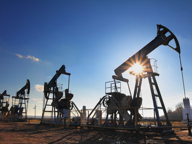 Вступили в силу западные санкции на поставки российских нефтепродуктов