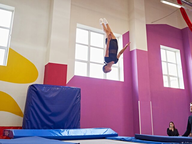 Детские соревнования по прыжкам на батуте пройдут в Москве