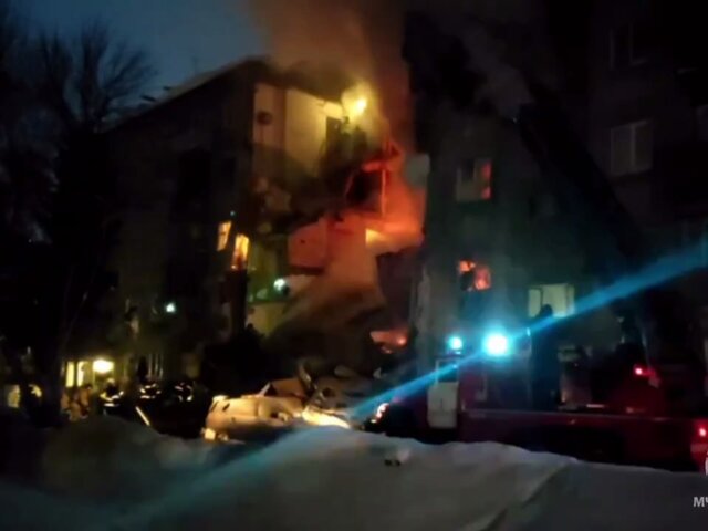 Женщина рассказала о взрыве газа в жилом доме в Новосибирске