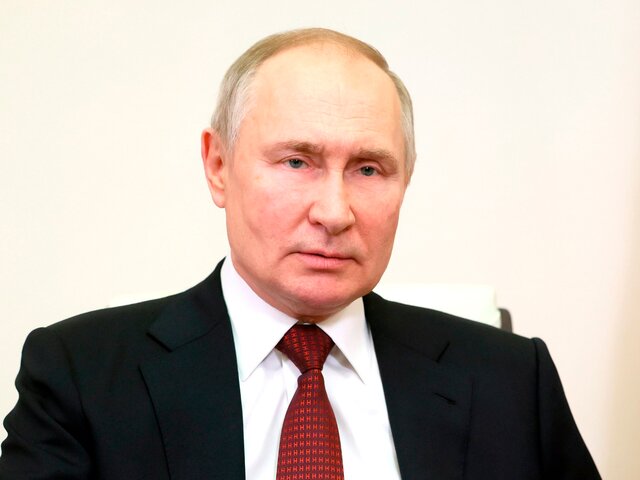 Путин запретил поставлять нефть странам, поддержавшим потолок цен