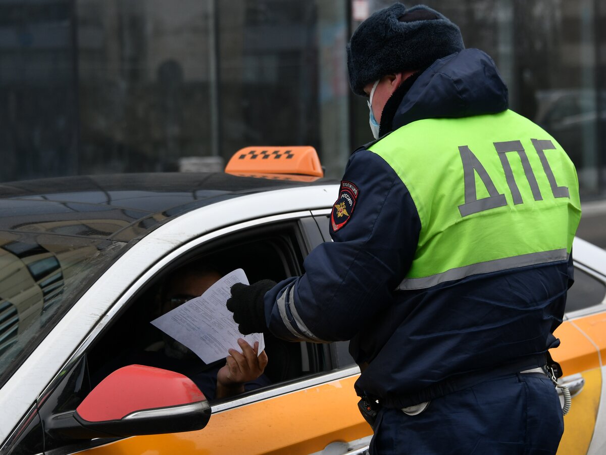 Госдума приняла закон, регулирующий перевозку пассажиров и багажа в такси –  Москва 24, 22.12.2022