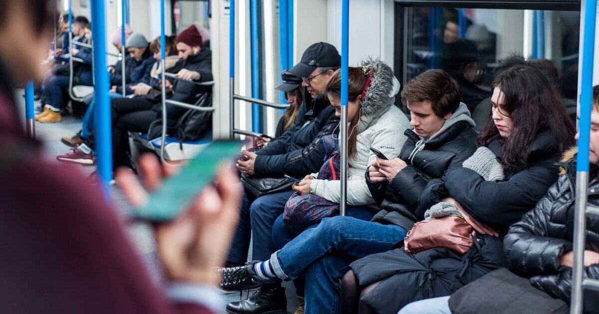 Более шести. Москвичи в метро. Москва 24 метро. Пассажиры Москва. Изменения метро.