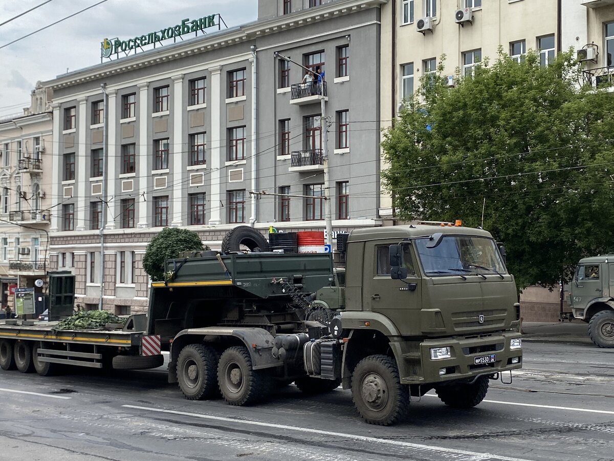 Вагнеровцы готовятся к отходу от штаба ЮВО в Ростове-на-Дону – Москва 24,  24.06.2023