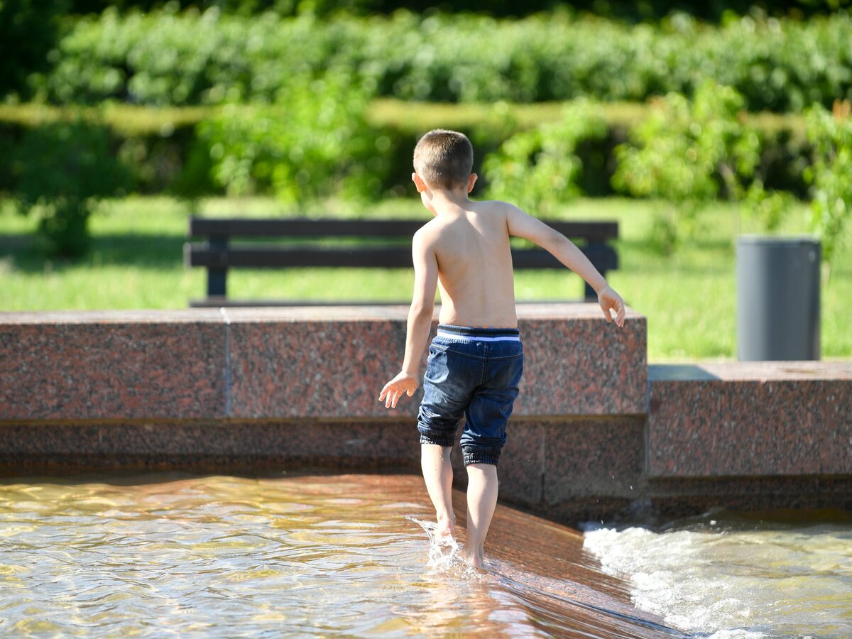 Как помочь ребенку при тепловом ударе – Москва 24, 07.07.2023