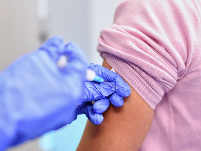 Число привитых россиян среди заболевших гриппом составляет менее 1% – Попова