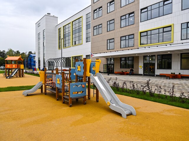 Москва передала школам и детским садам более 130 новых зданий