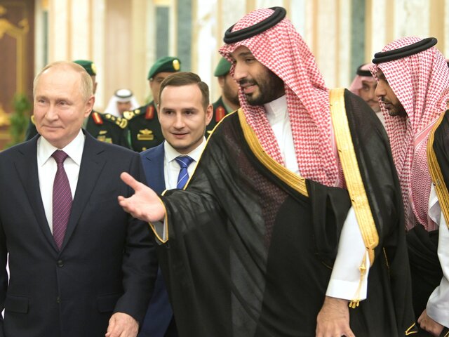 Политолог назвал визит Путина в ОАЭ почти домашним