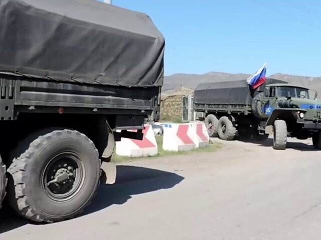 Миротворцы России содействовали эвакуации 98 тыс жителей Карабаха в Армению – Шойгу