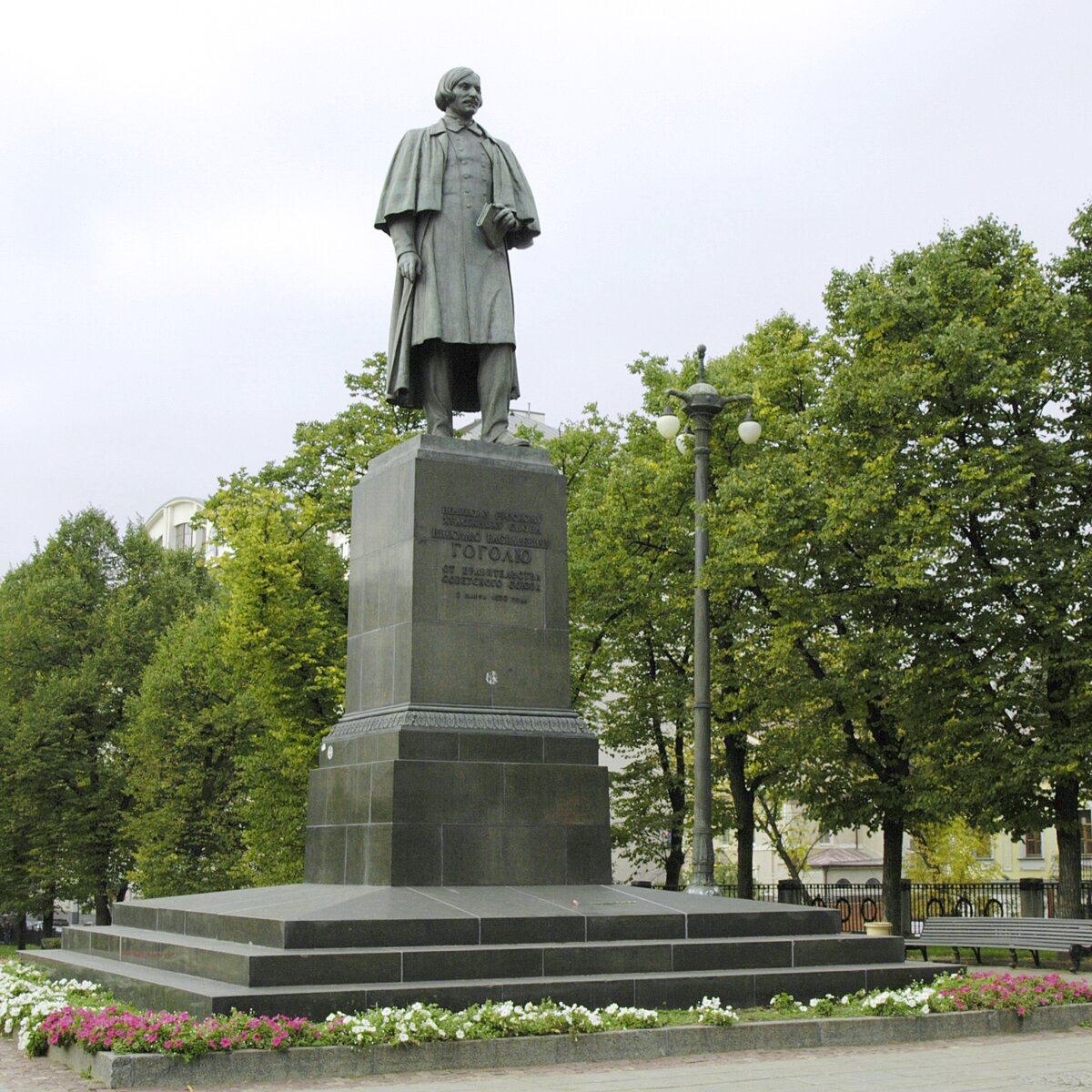 Памятник Гоголю работы Андреева вернется на Гоголевский бульвар – Москва  24, 11.03.2014