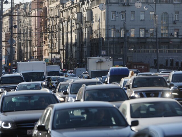Жителей Москвы призвали пользоваться общественным транспортом в вечерний час пик