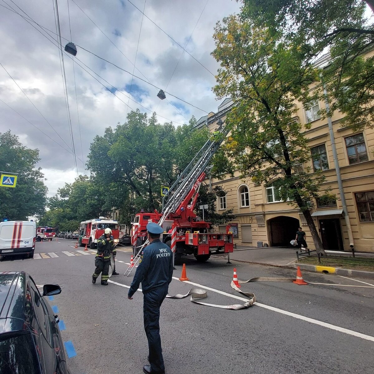 Пожар в мансарде жилого дома в Санкт-Петербурге локализовали – Москва 24,  02.09.2023