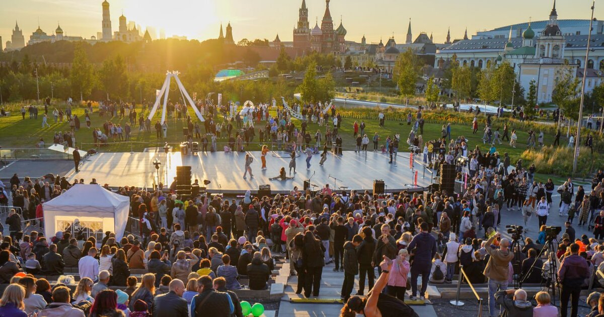 24 день города москвы. День города Москва 2023. День города на Поклонной горе 2023 муз ТВ. Праздничный концерт в день Москвы 9.09.2023 на Поклонной. 876. 10 Сентября 2016 день города Москва.