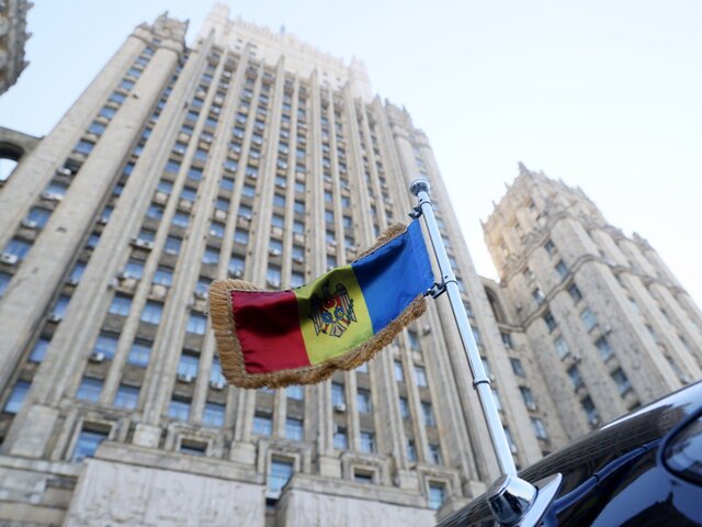Молдавия вышлет из страны 45 сотрудников посольства РФ