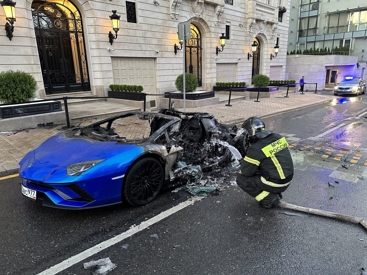 Lamborghini сгорел в центре Москвы – Москва 24, 05.08.2023