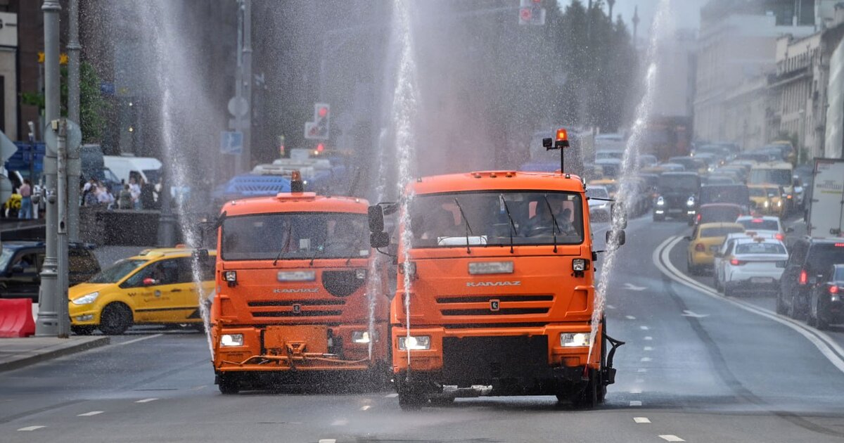 Погода на 4 августа в москве. Пожар в Москве 2023. Жара в Москве. Пожар в Москве сегодня 2023.