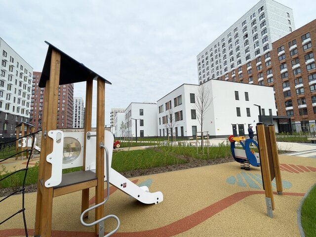 До конца года в Москве построят более 40 детских садов и школ