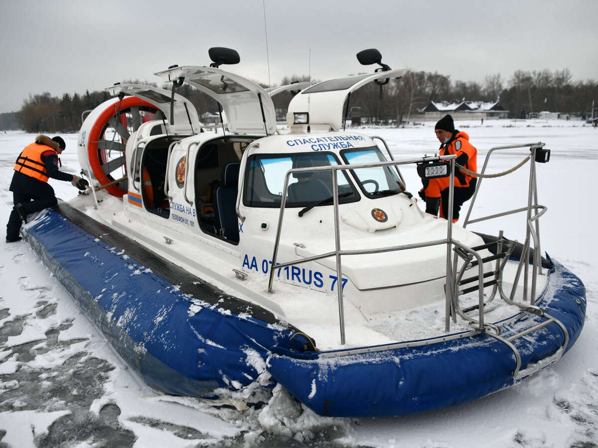 Свыше 20 судов на воздушной подушке патрулируют реки и водоемы Москвы –  Москва 24, 17.01.2024