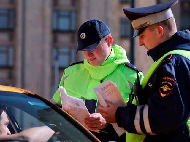 Инспекторы МАДИ выявили 780 нарушений в работе такси за январь