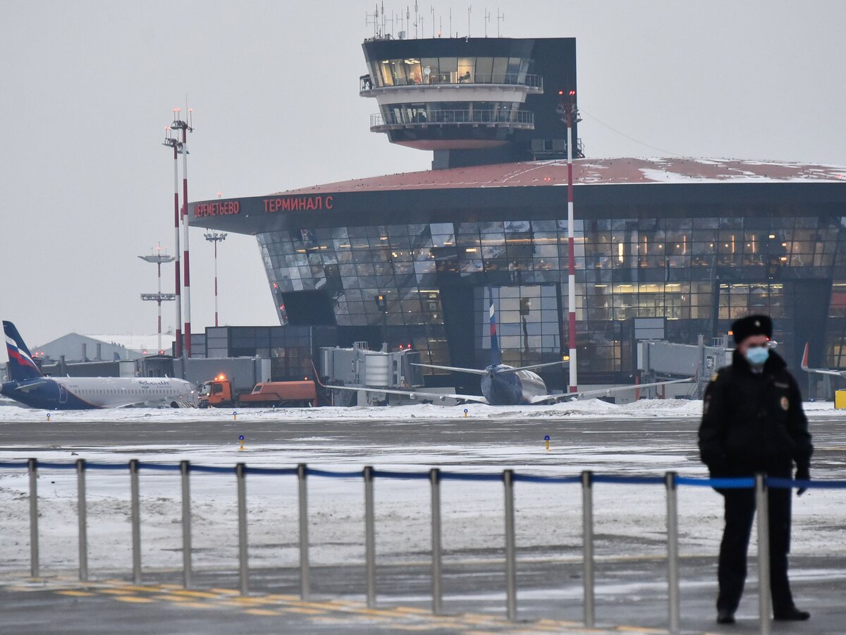 Самолет рейса Москва – Петербург экстренно сел в аэропорту Шереметьево –  Москва 24, 15.02.2024