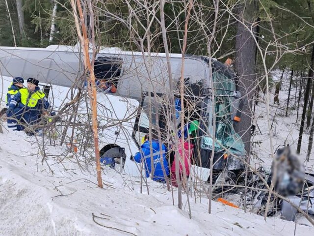 Двое пострадавших в ДТП с автобусом на Урале находятся в состоянии средней степени тяжести