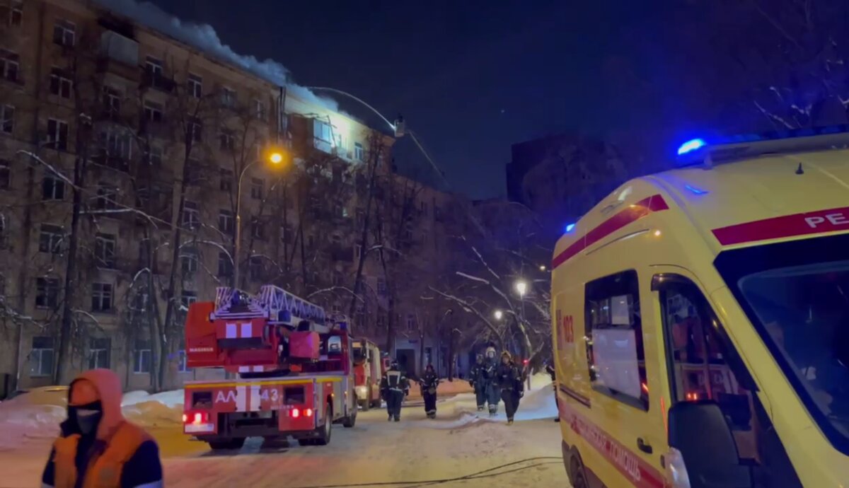 Пожар в жилом доме на улице Черняховского в Москве полностью потушен –  Москва 24, 09.02.2024