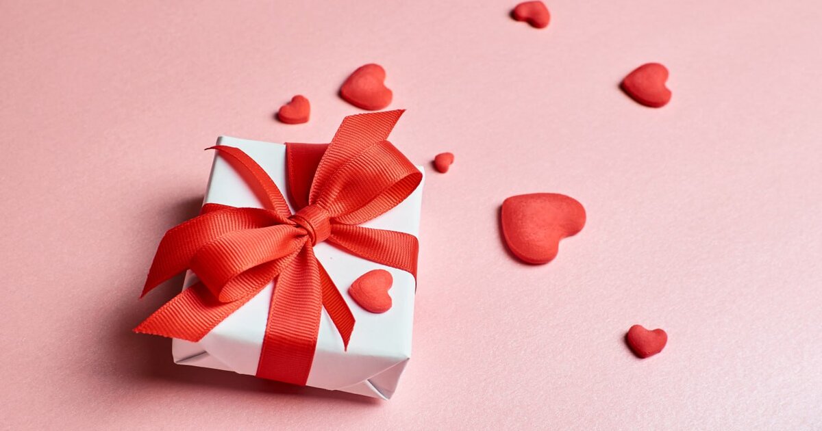 Что подарить любимому на 14 февраля: лучшие подарки для лучших парней и мужчин