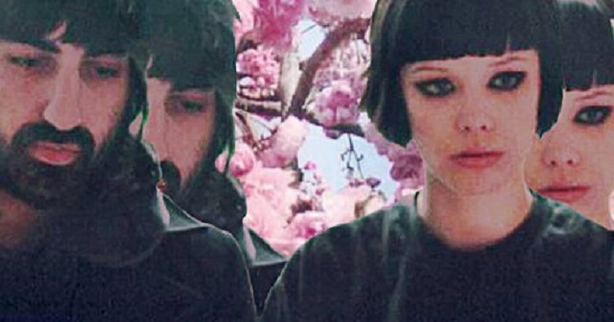 Песня crystal castles. Кристал кастлс Итан. Элис Гласс и Итан Кэт. Crystal Castles. Crystal Castles дуэт.