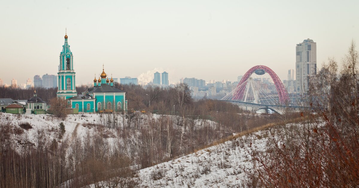 В крылатском фото