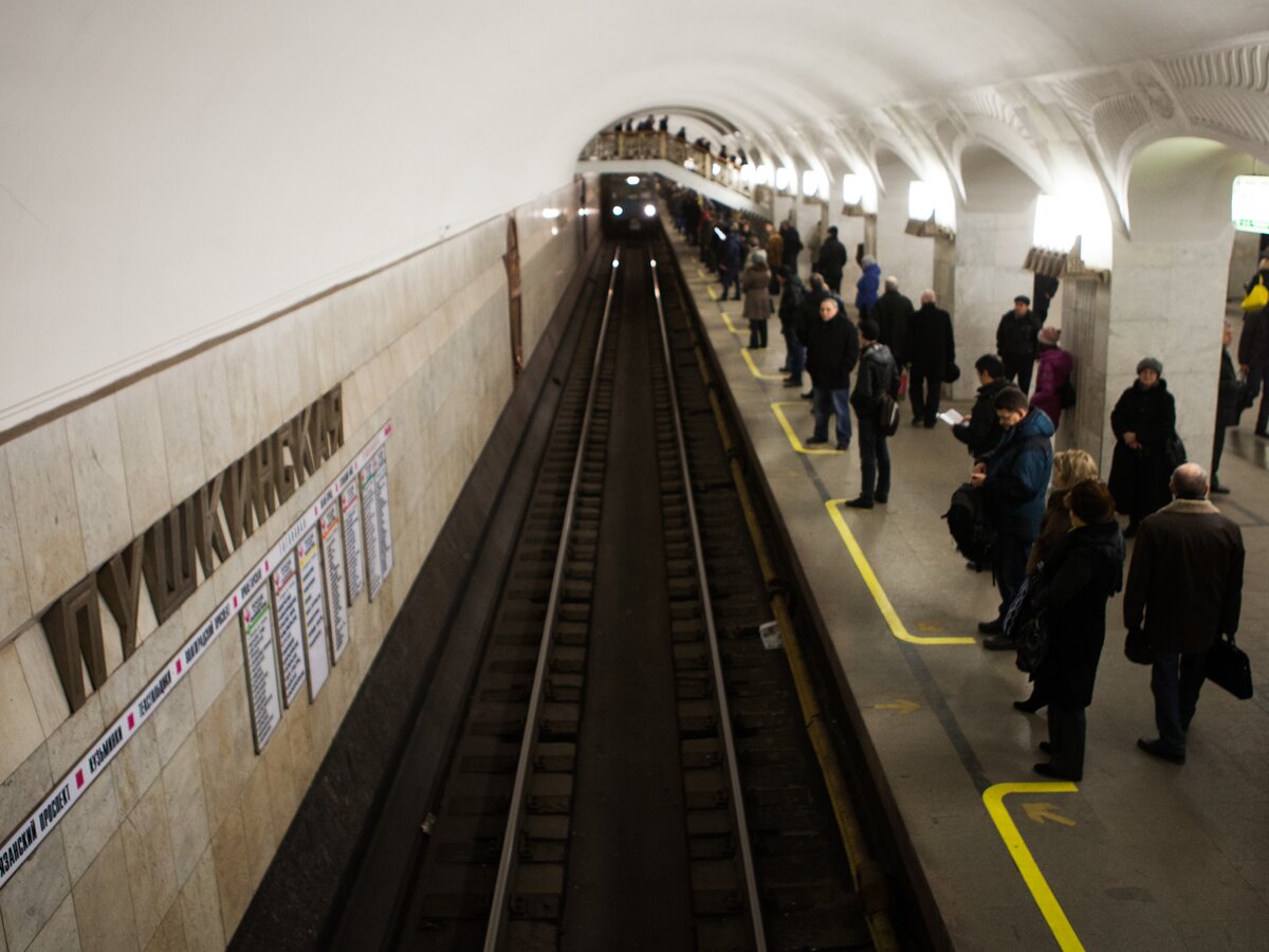 Таблички с новым временем работы появились на 14 станциях метро – Москва  24, 20.01.2015