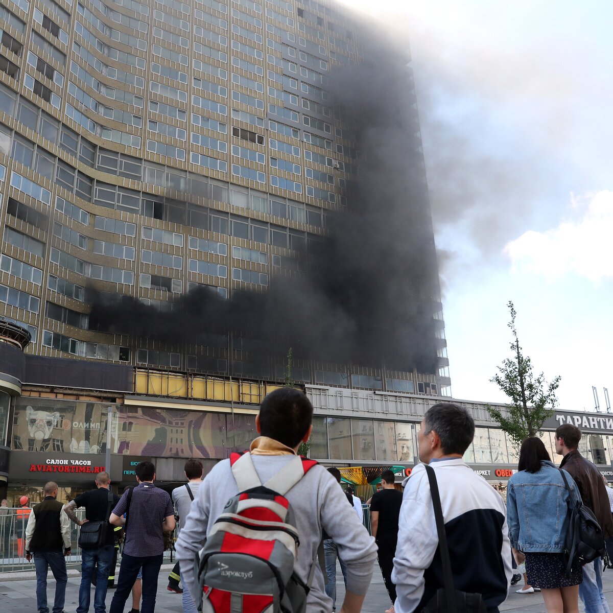 Пожар в доме-книжке на Новом Арбате глазами очевидцев – Москва 24,  18.07.2017