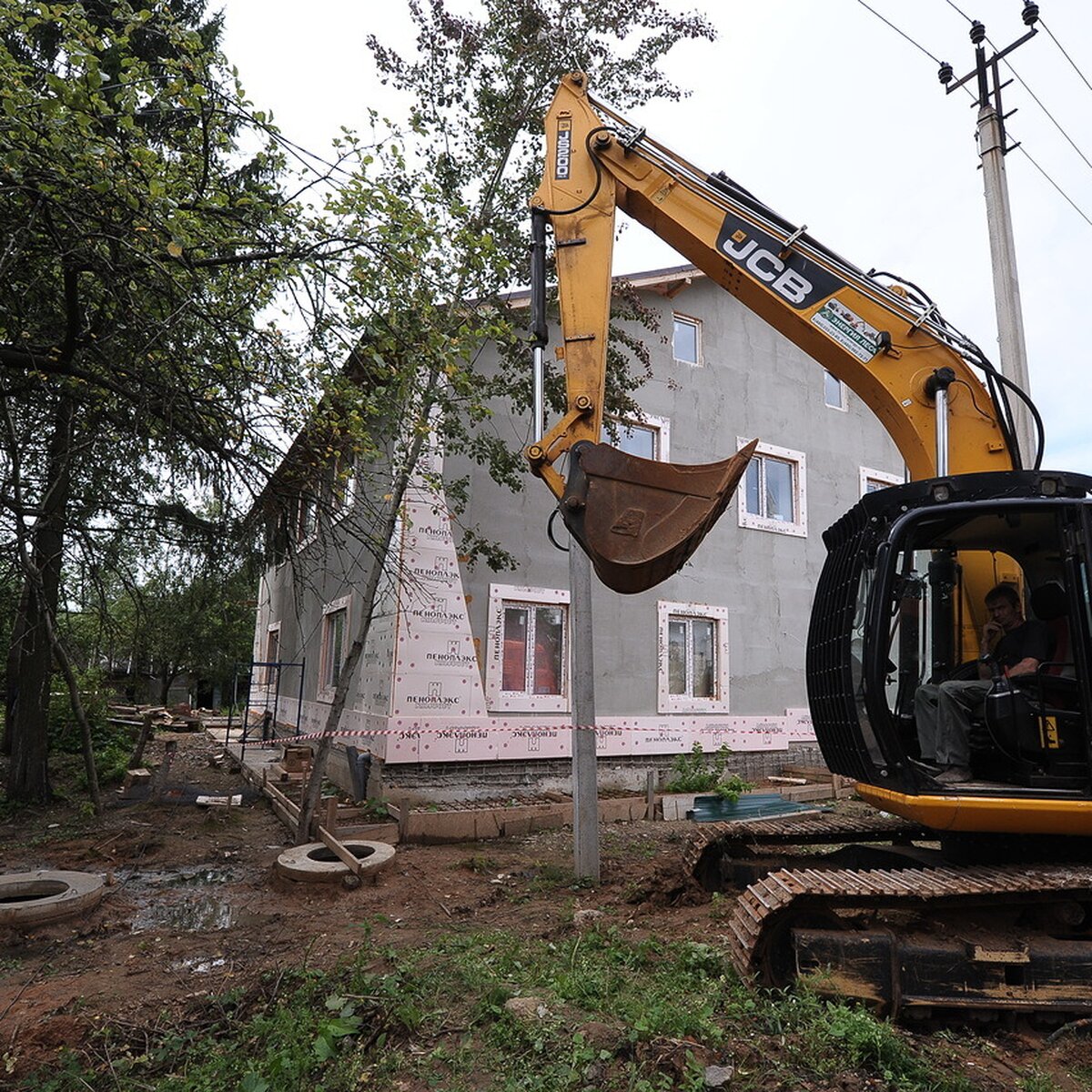 В Западном округе Москвы сносят самострой Оси Солнцевского – Москва 24,  03.08.2017