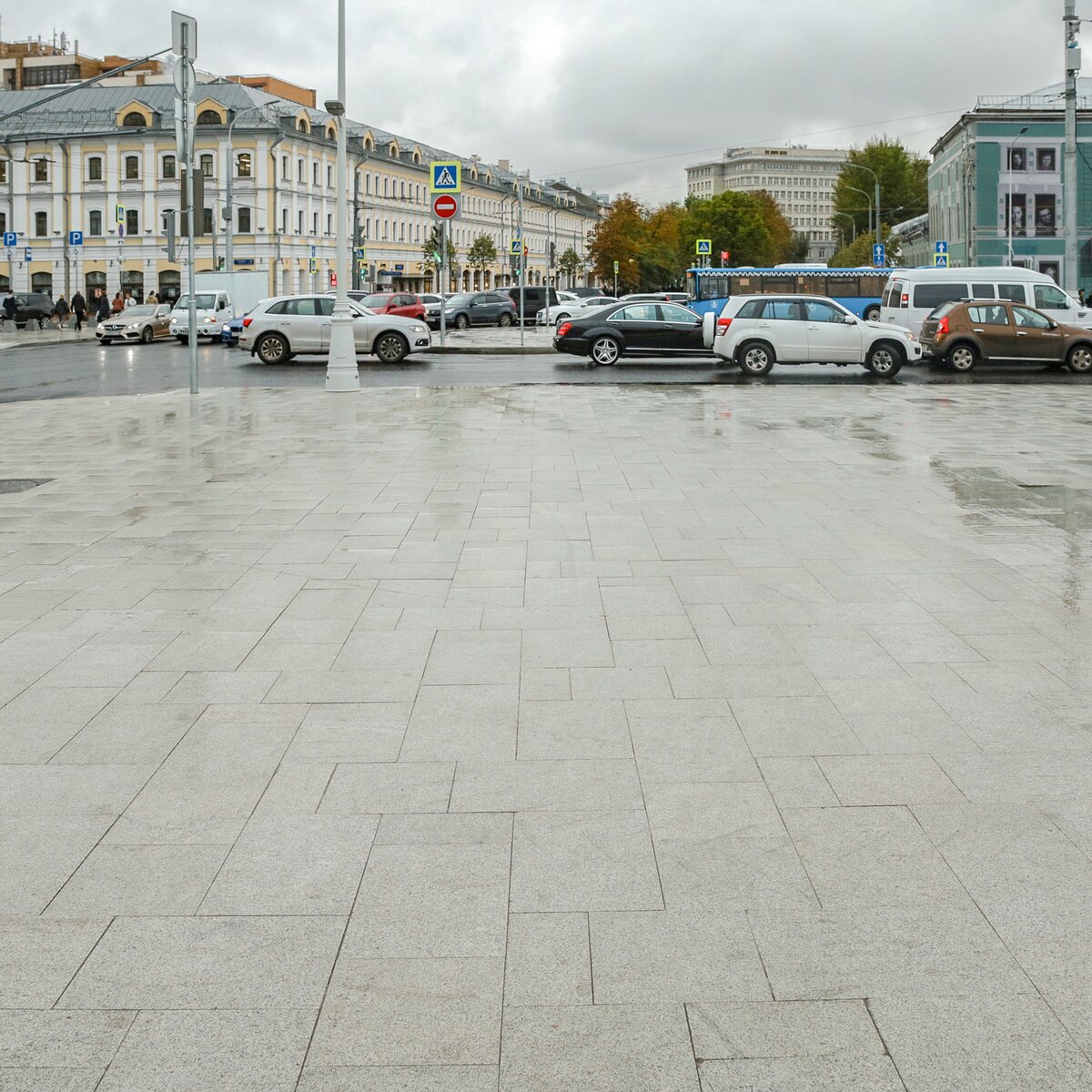 Во время гололеда тротуарная плитка не более травмоопасна, чем асфальт –  Собянин – Москва 24, 06.09.2017