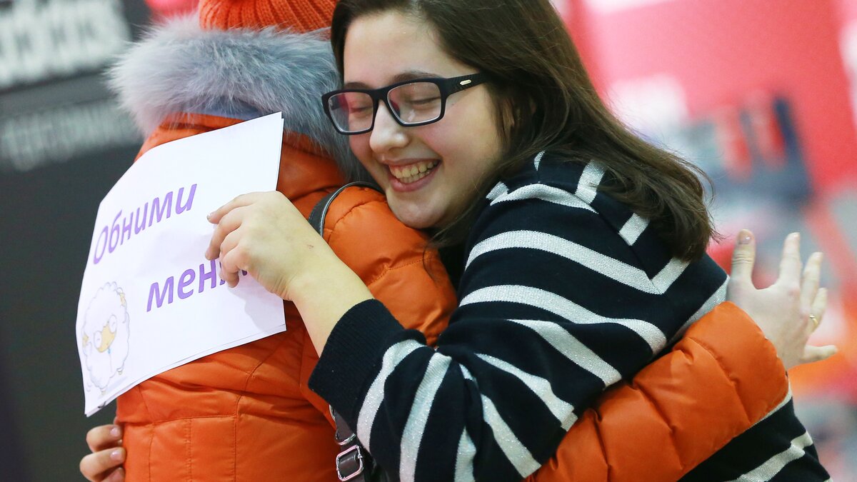 Обнимашки: почему люди взрослеют и боятся показать близким свою любовь –  Москва 24, 20.01.2017