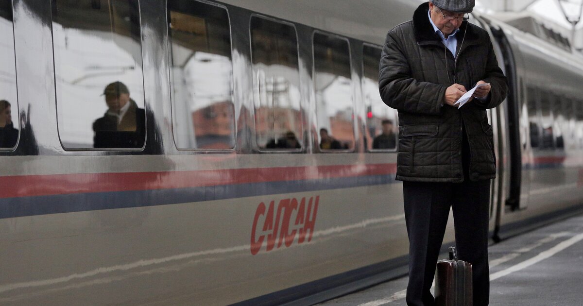 Сапсан прибытие вокзал. Прибытие Сапсана.