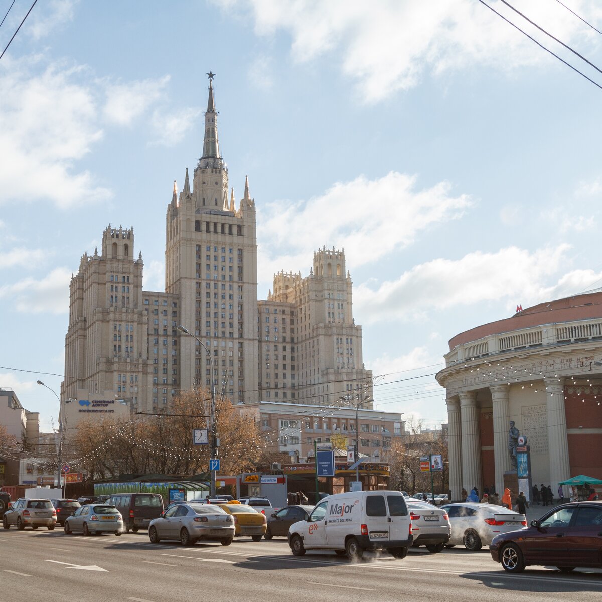 где припарковаться у московского зоопарка на машине (96) фото