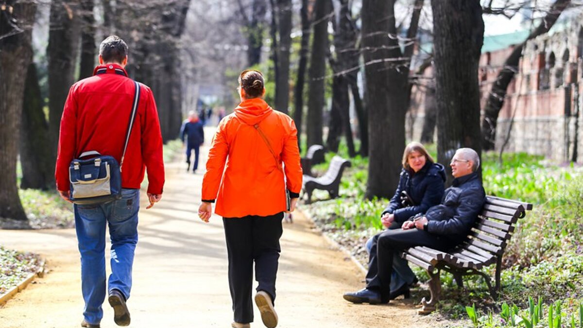 Вернуться в детство: почему надо как можно чаще гулять с родителями –  Москва 24, 18.03.2017